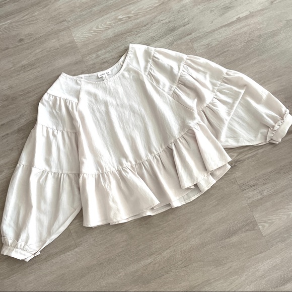 Anthropologie No Less Than poet sleeves ruffled cream top / blouse - Picture 7 of 15